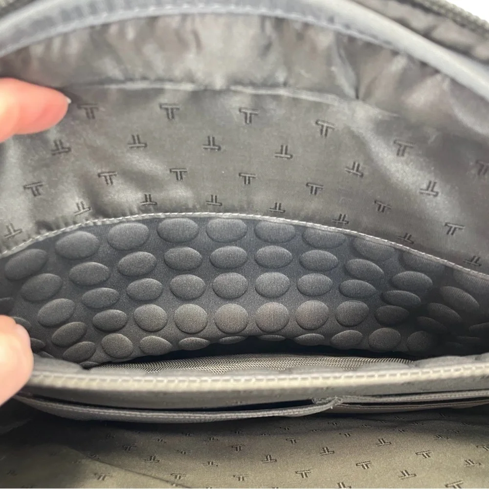 Tumi Nylon Portfolio Organizer Bag OS Black